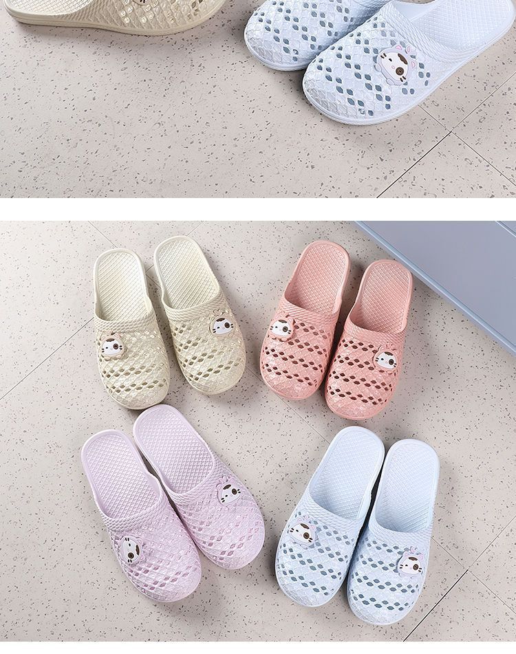 Women's Breathable Quick-Dry Hollow Slip-On Slippers detail 3