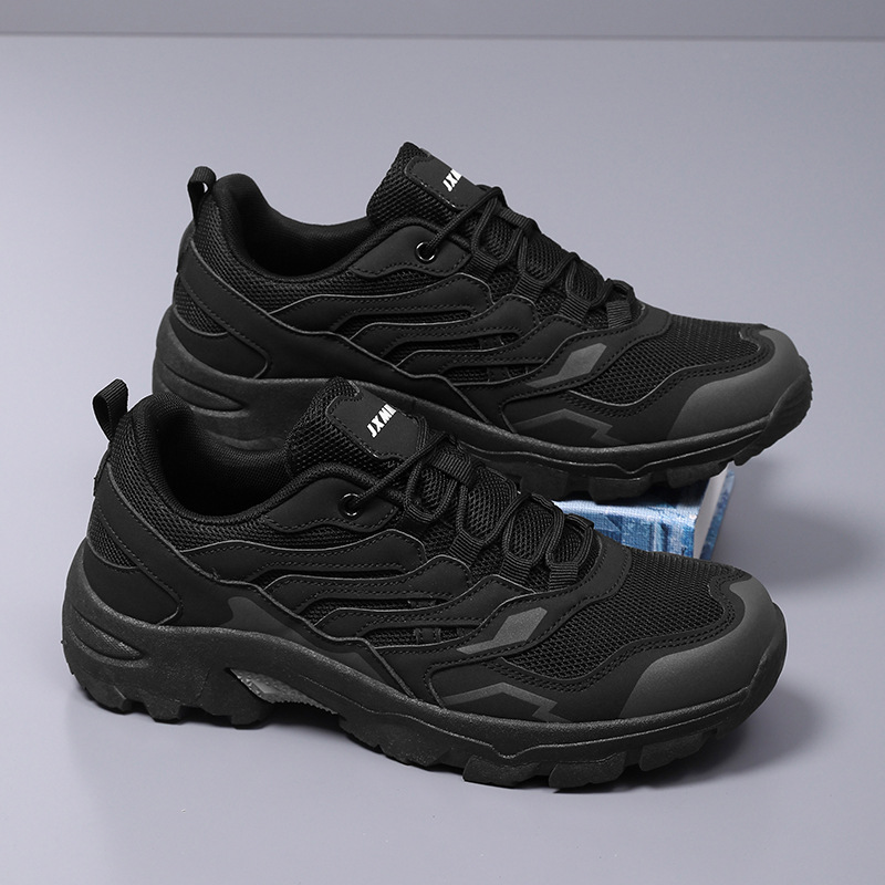 Sneakers unisex traspiranti e antiscivolo stringate