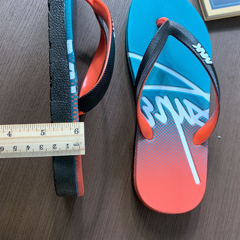 Men's Lightweight Quick-Dry Casual Beach Flip-Flops detail 9