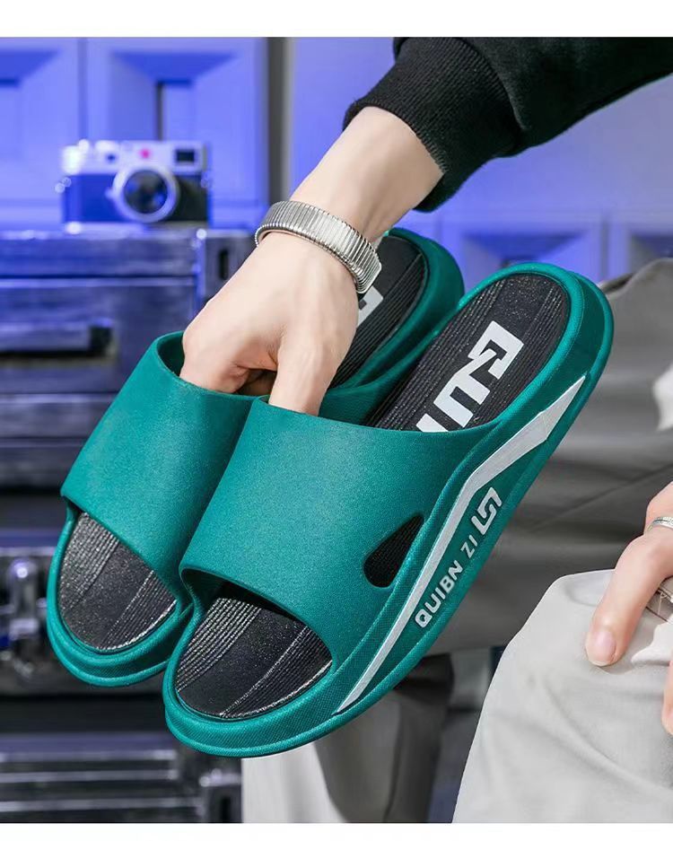 Leichte, gepolsterte Slip-On Pantoletten für Herren detail 2