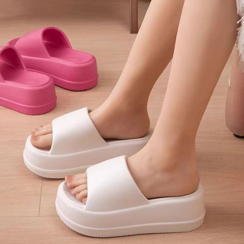 Women's Lightweight Cushioned Platform Slippers 3