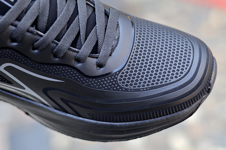 Atmungsaktive gedämpfte Laufschuhe für Herren detail 12