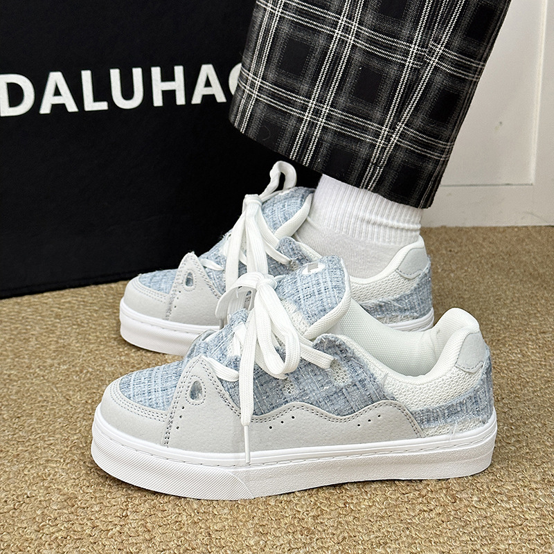 Women's Chunky Platform Lace-Up Casual Shoes detail 2