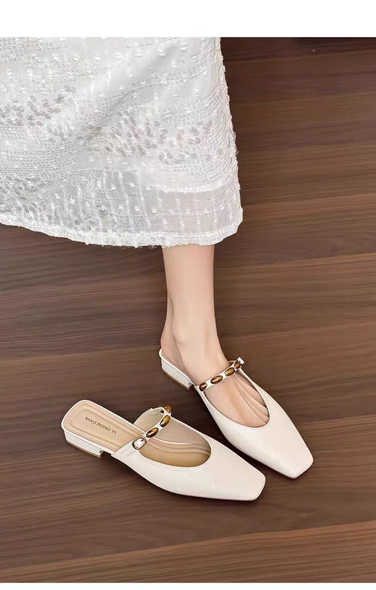 Elegante Damen-Mules mit eckiger Zehenpartie und niedrigem Blockabsatz detail 10