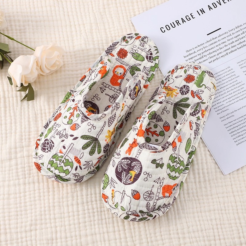 Pantofole da donna in cotone trapuntato a fiori con suola morbida detail 4