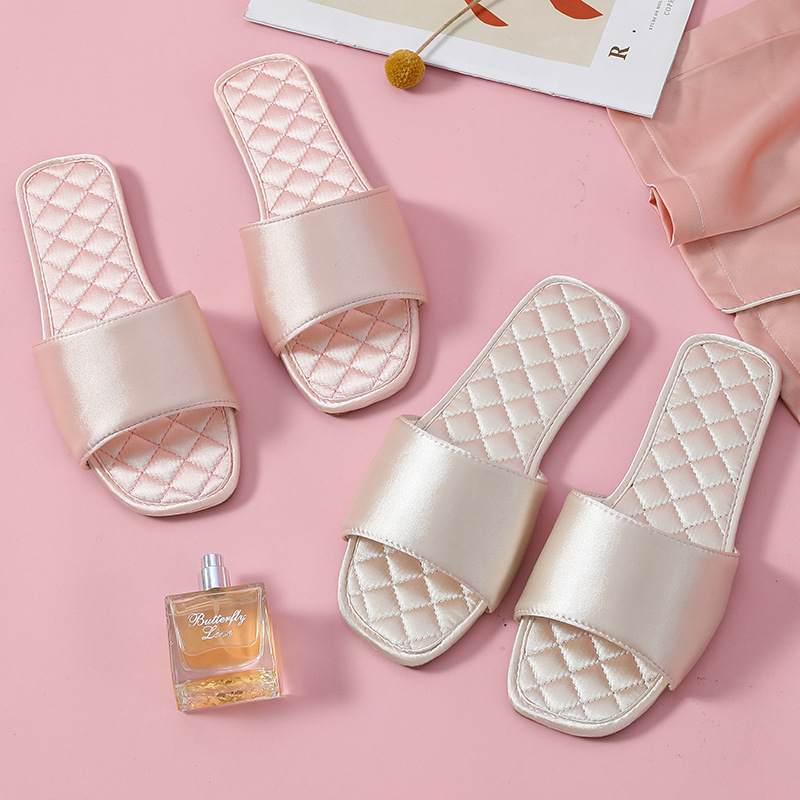 Chaussons élégants et légers à bout ouvert pour femme à enfiler