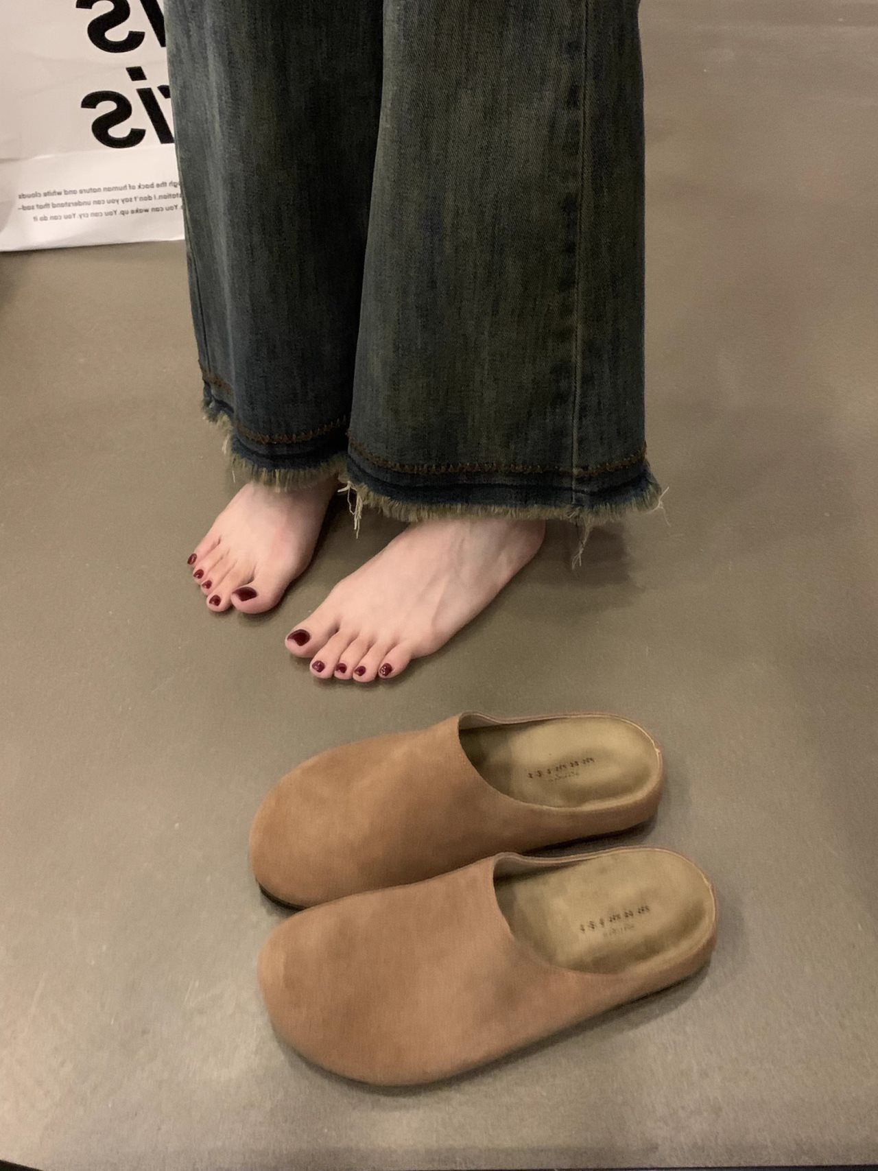 Pantuflas destalonadas cómodas de ante para mujer detail 12