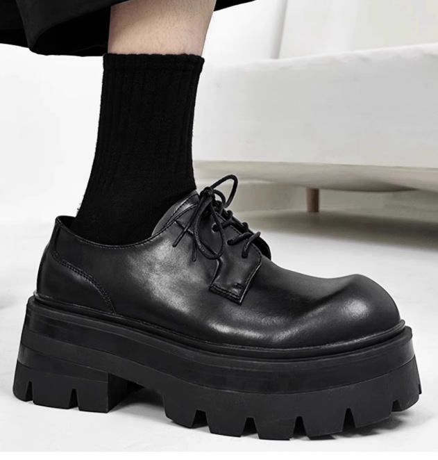 Scarpe casual da uomo stringate con plateau in pelle detail 1