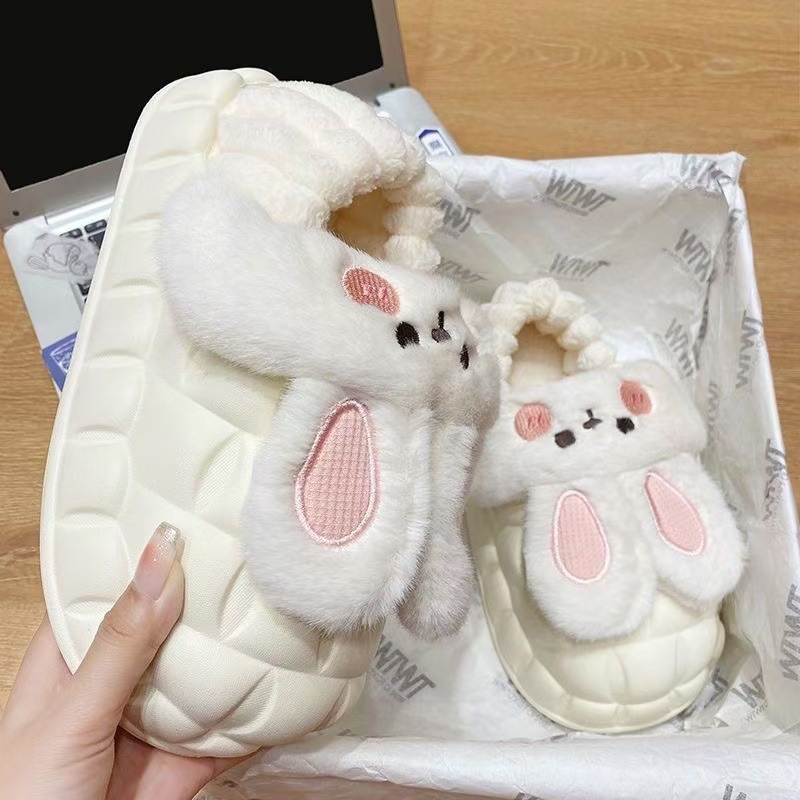 Pantofole da donna in morbido peluche a coniglietto detail 3