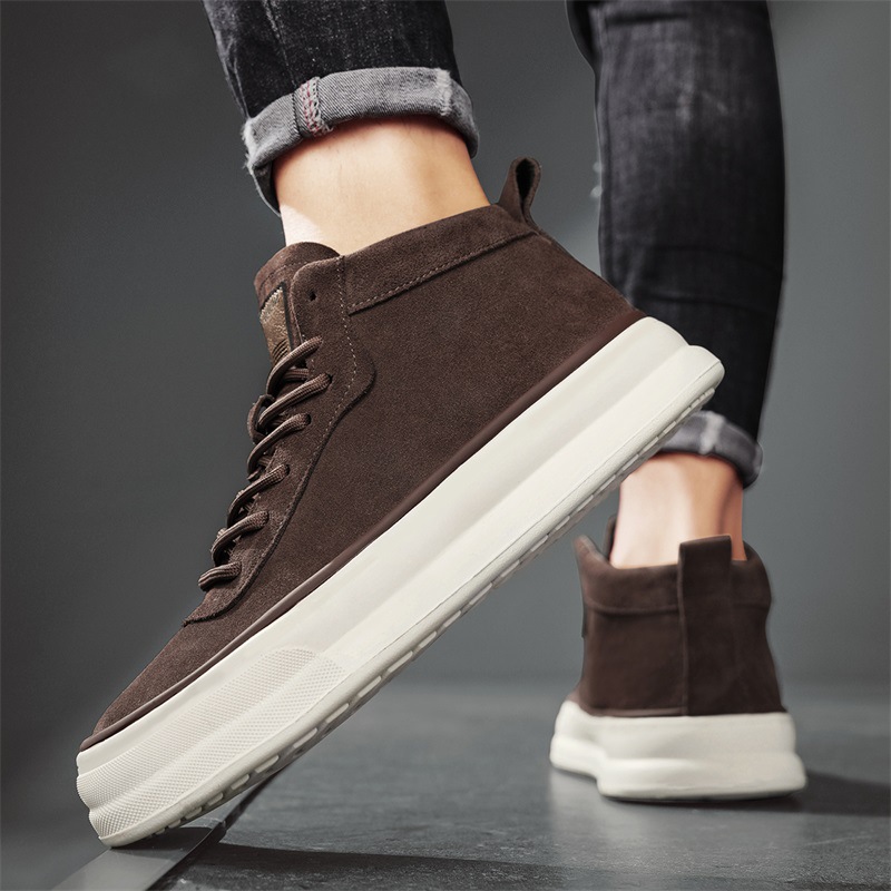 Herren-Freizeitschuhe aus Wildleder mit Schnürung und Plateau detail 6