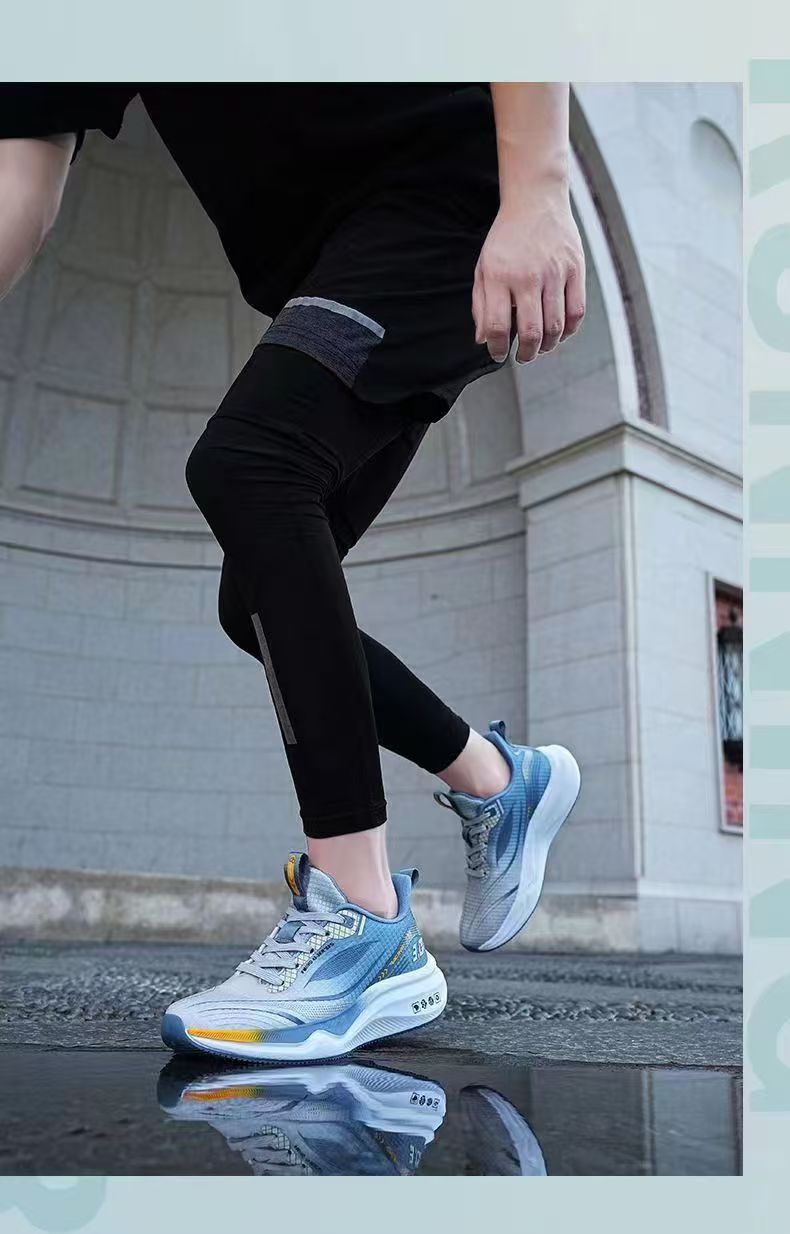 Atmungsaktive, gedämpfte Laufschuhe für Herren detail 7