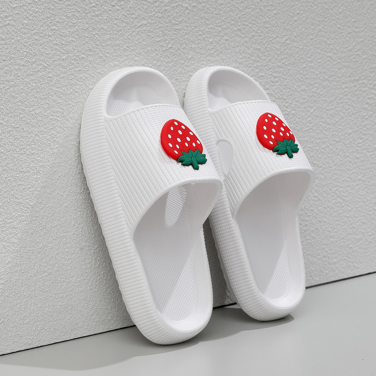 4.0 White-Strawberry
