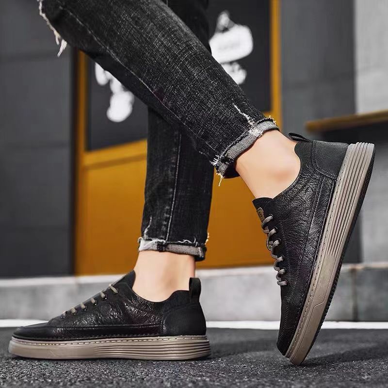 Rutschfeste PU-Leder Freizeitschuhe für Herren mit Schnürung detail 9