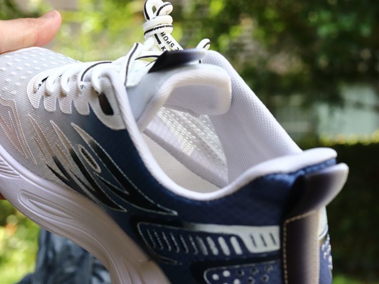 Scarpe da corsa da uomo leggere e traspiranti in mesh detail 2