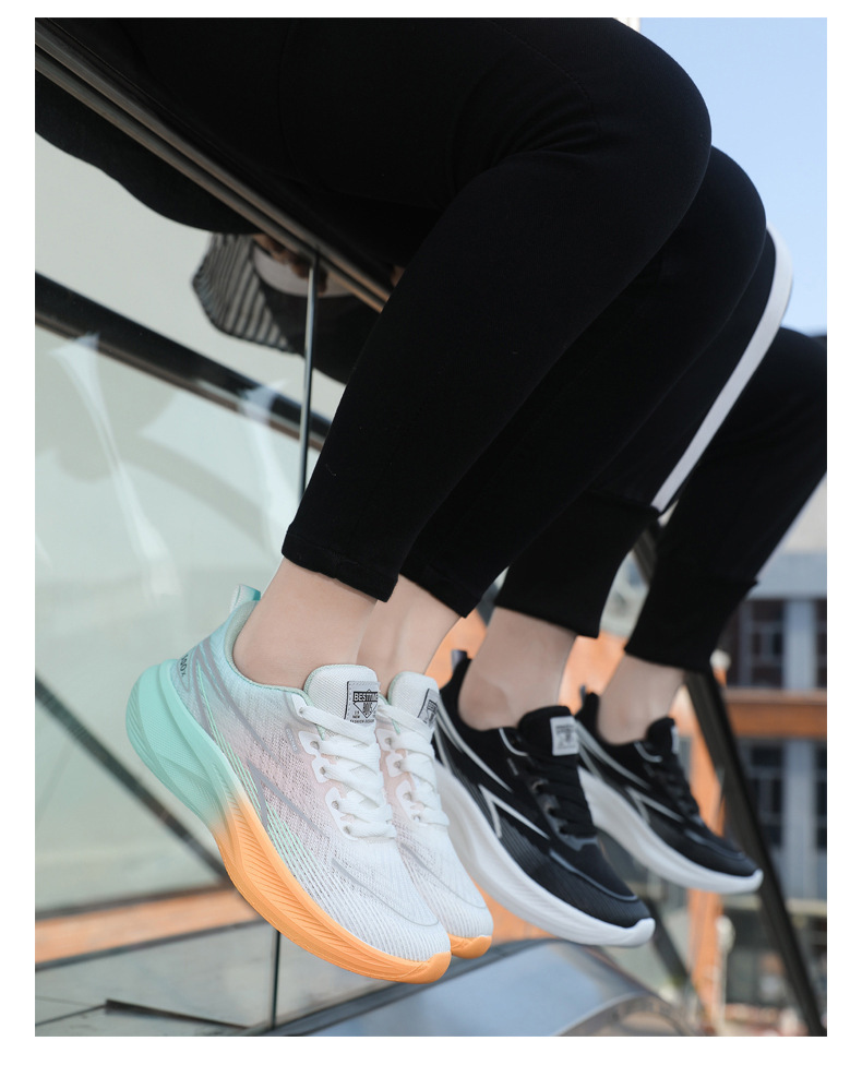 Atmungsaktive gedämpfte Herren-Laufschuhe mit Schnürung detail 5