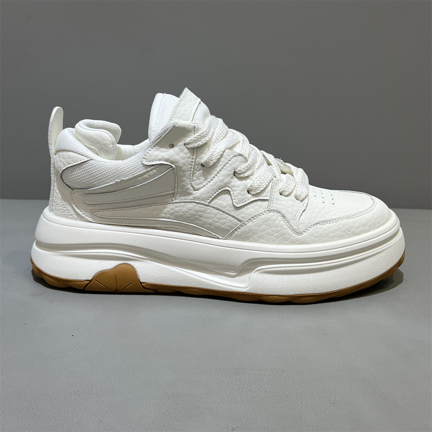 White [Standard Style]