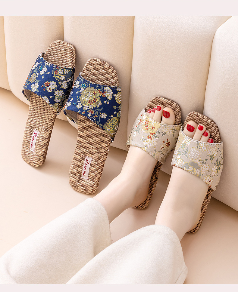 Pantofole da donna traspiranti in lino a motivi floreali detail 1