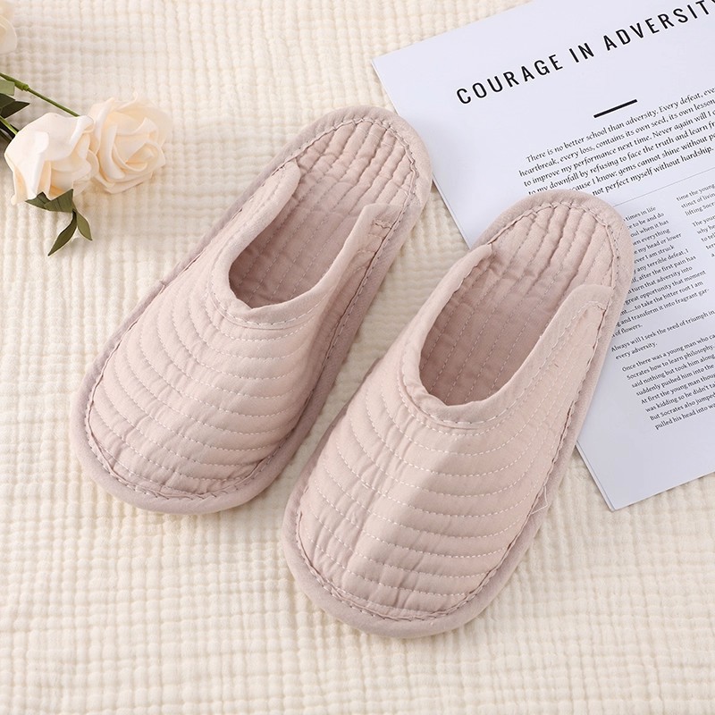 Pantofole da donna in cotone trapuntato a fiori con suola morbida detail 11