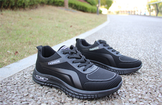 Men's Breathable Lightweight Mesh Running Shoes detail 1
