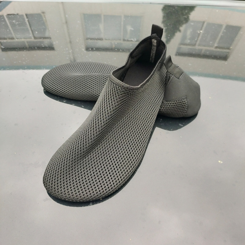 Unisex Breathable Lightweight Slip-On Casual Shoes detail 5