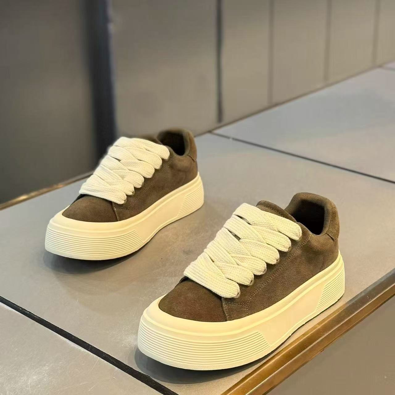320 thick sole skate shoes men khaki