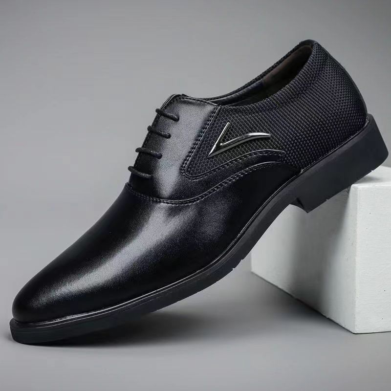 Elegante veterschoenen met spitse neus voor heren detail 3