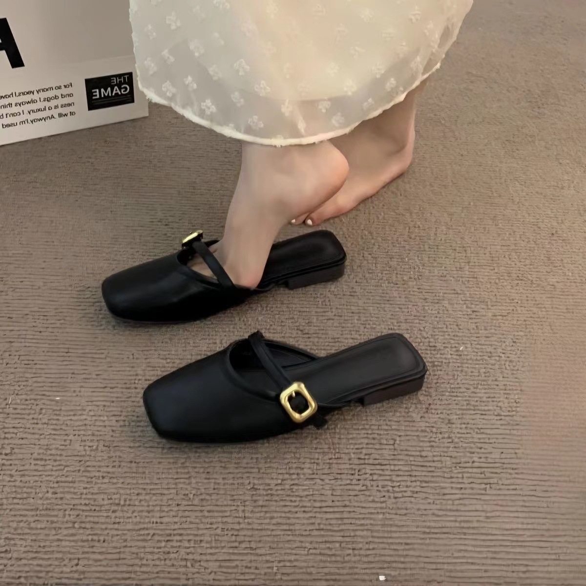 Flache Damen-Schuhe zum Hineinschlüpfen mit eckiger Spitze und Schnalle detail 6
