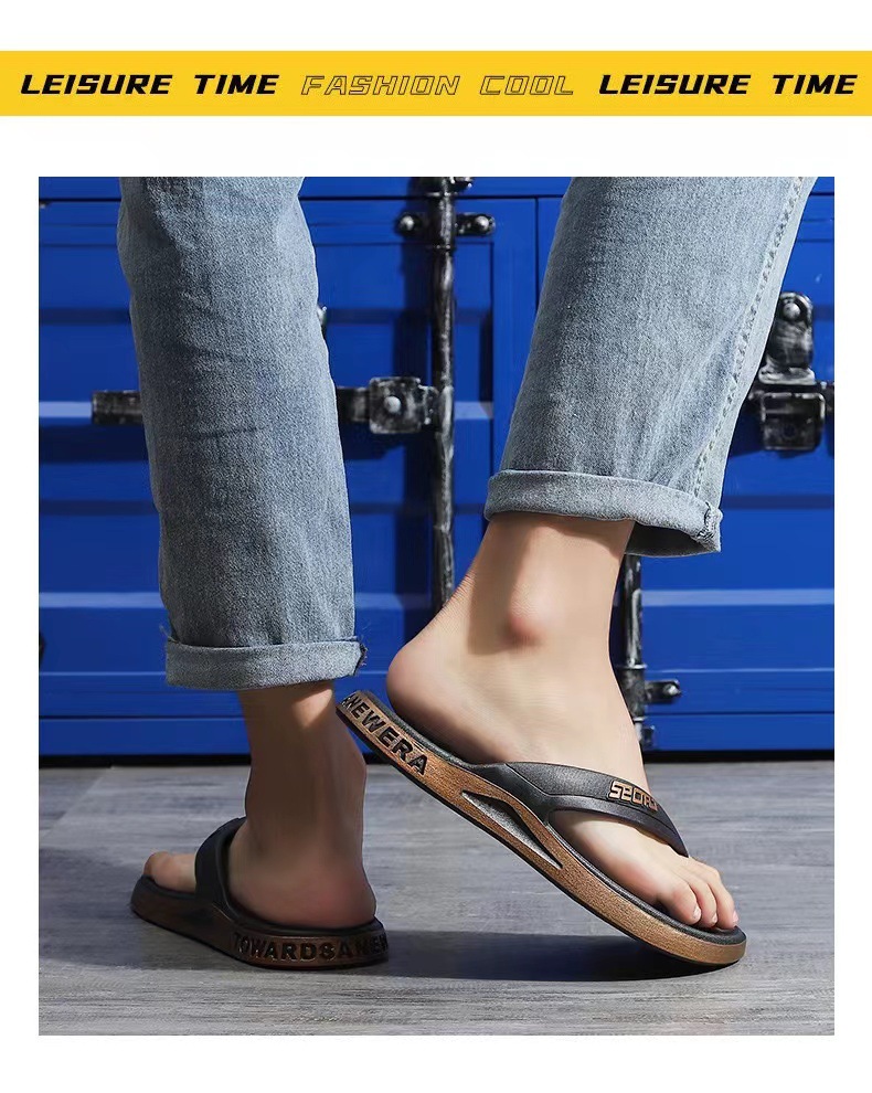 Men's Sporty Non-Slip Cushioned Beach Flip-Flops detail 3