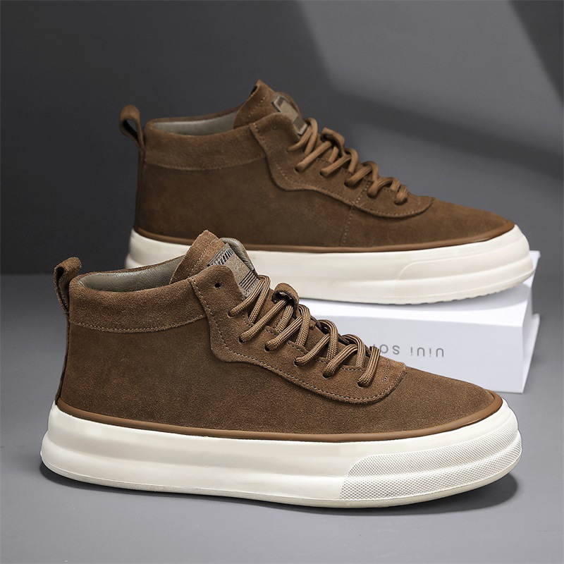 Herren-Freizeitschuhe aus Wildleder mit Schnürung und Plateau detail 11