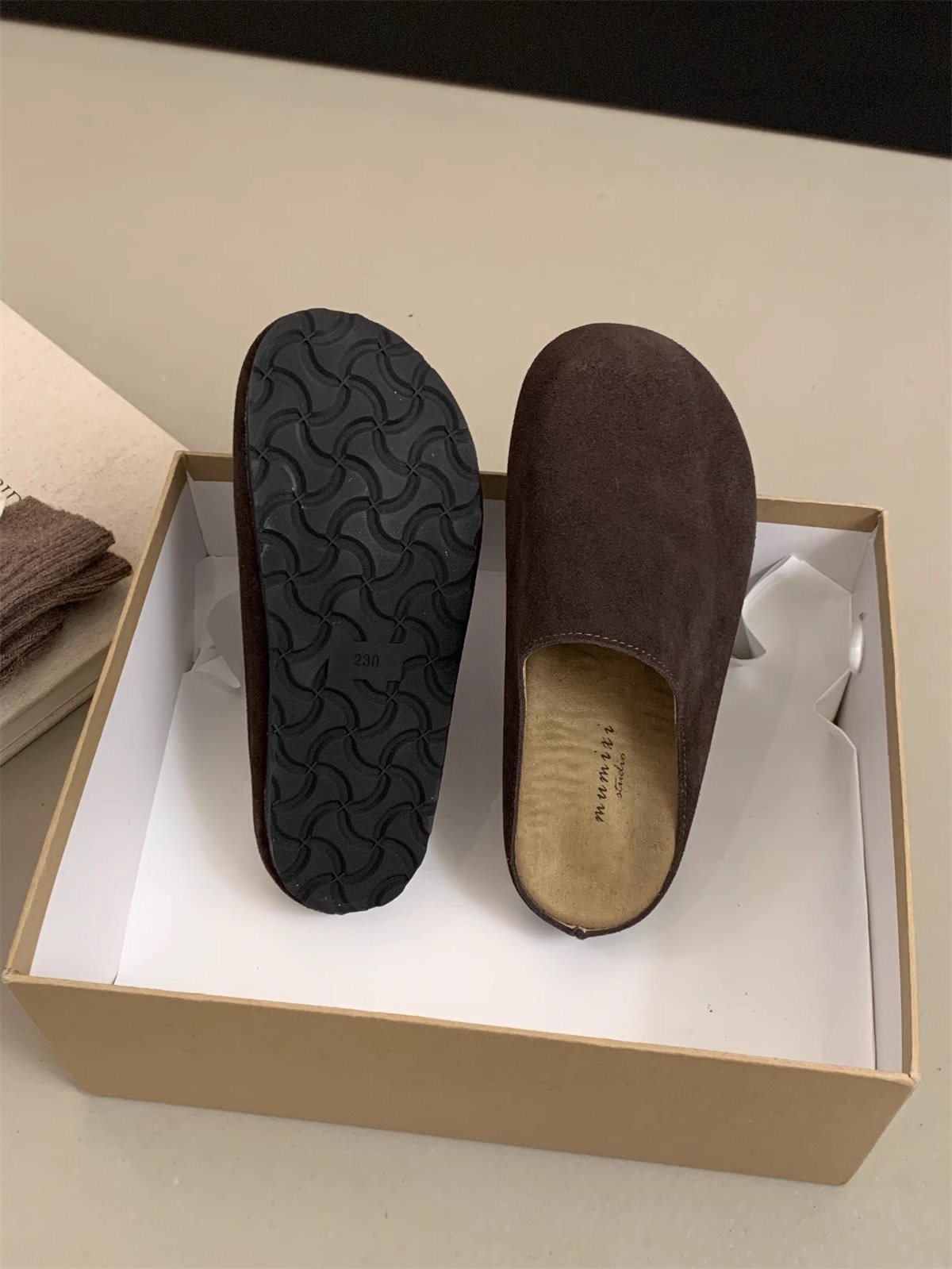 Pantuflas destalonadas cómodas de ante para mujer detail 7