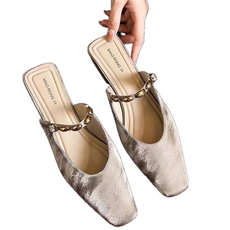 Elegante Damen-Mules mit eckiger Zehenpartie und niedrigem Blockabsatz 6
