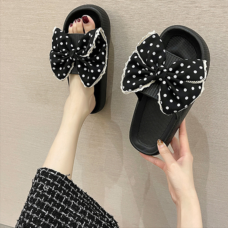 4.0 Black-Black Polka Dots