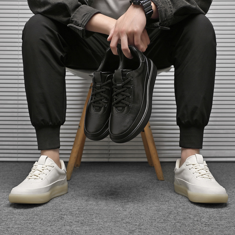 Minimalistische Schnür-Freizeitschuhe aus Leder für Herren 5