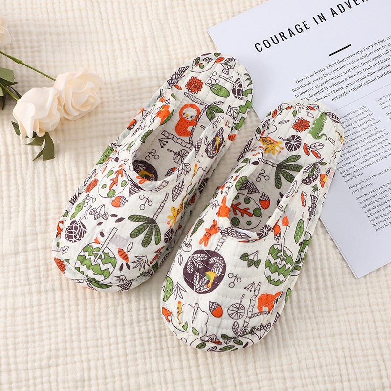 Pantofole da donna in cotone trapuntato a fiori con suola morbida 4