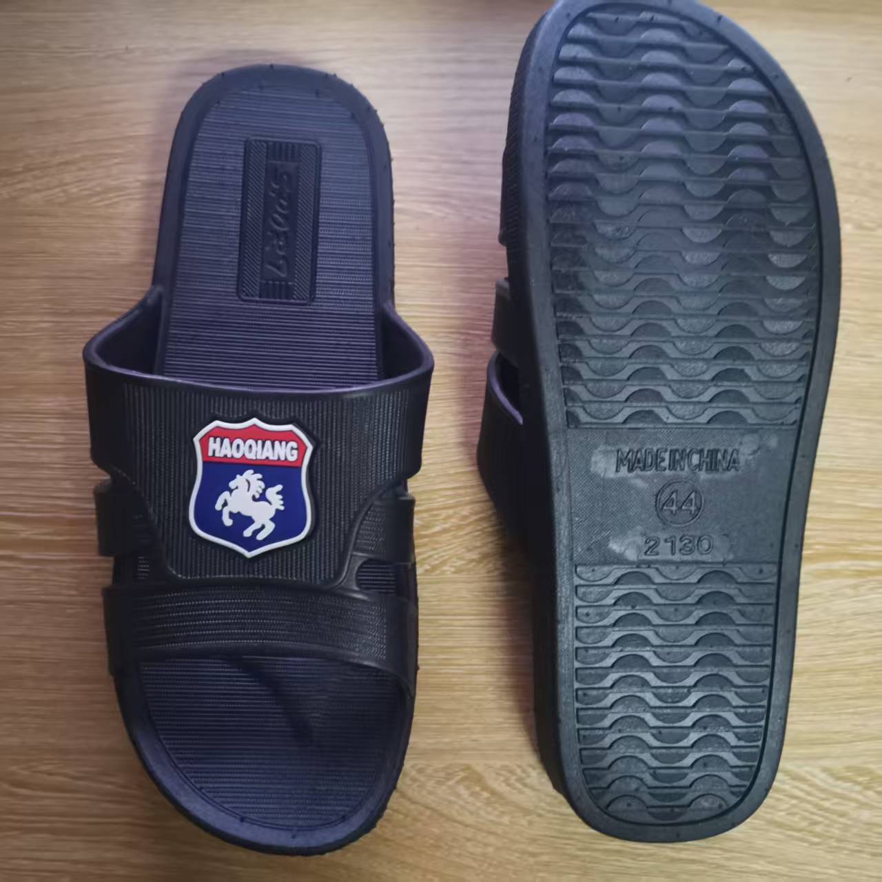 Pantuflas abiertas impermeables y de secado rápido para hombre detail 6