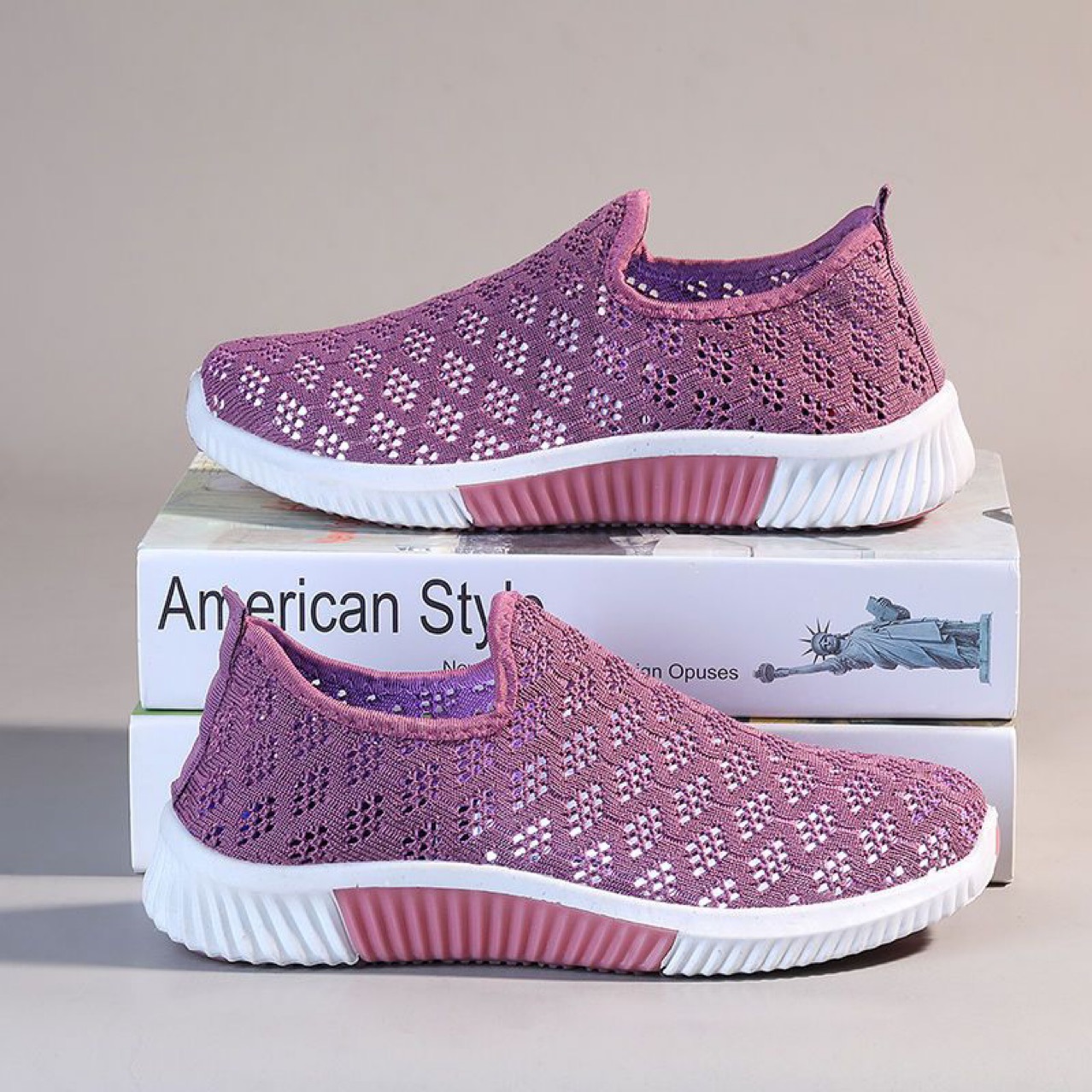 Women's Breathable Mesh Lightweight Slip-On Casual Shoes