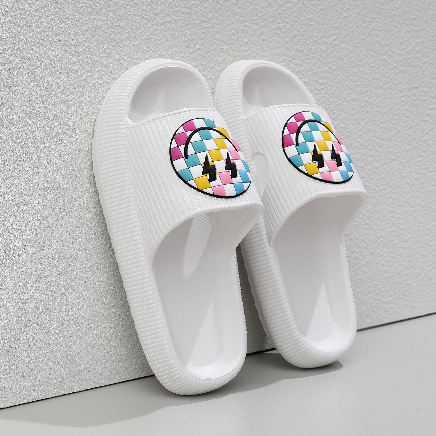 4.0 White-Colorful Lightning Smiley Face