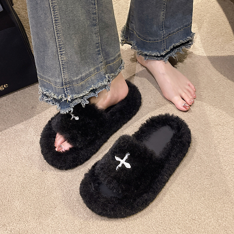 Cross Black