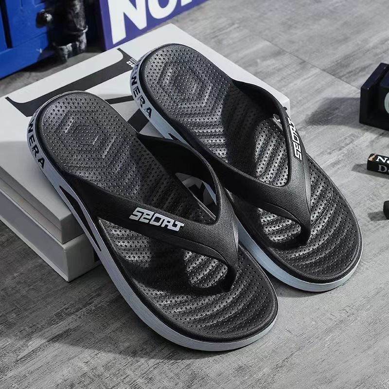 Men's Flip-Flop Slippers Black and White