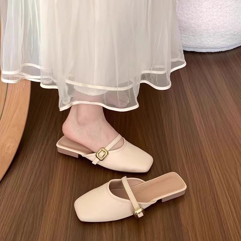 Flache Damen-Schuhe zum Hineinschlüpfen mit eckiger Spitze und Schnalle detail 2