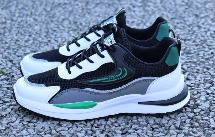 Men's Breathable Colorblock Lace-Up Sneakers detail 2