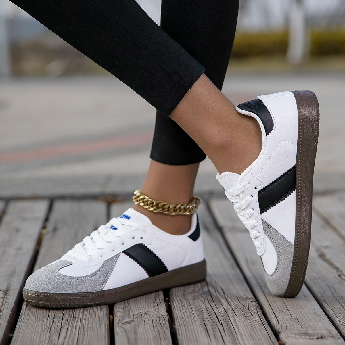 097 white