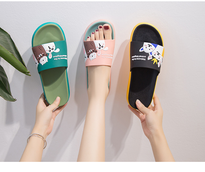 Women's Lightweight Non-Slip Cartoon Print Slide Slippers detail 15
