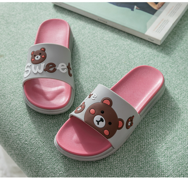 Women's Lightweight Non-Slip Cartoon Print Slide Slippers detail 5