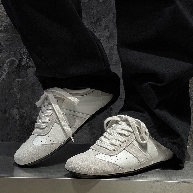 Atmungsaktive, leichte Freizeitschuhe für Herren mit Schnürung 4