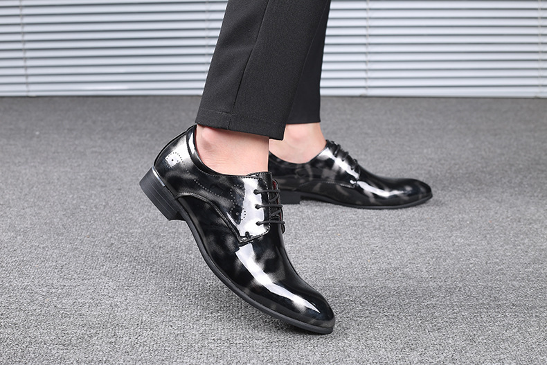 Nette schoenen voor heren met vetersluiting en spitse neus detail 6