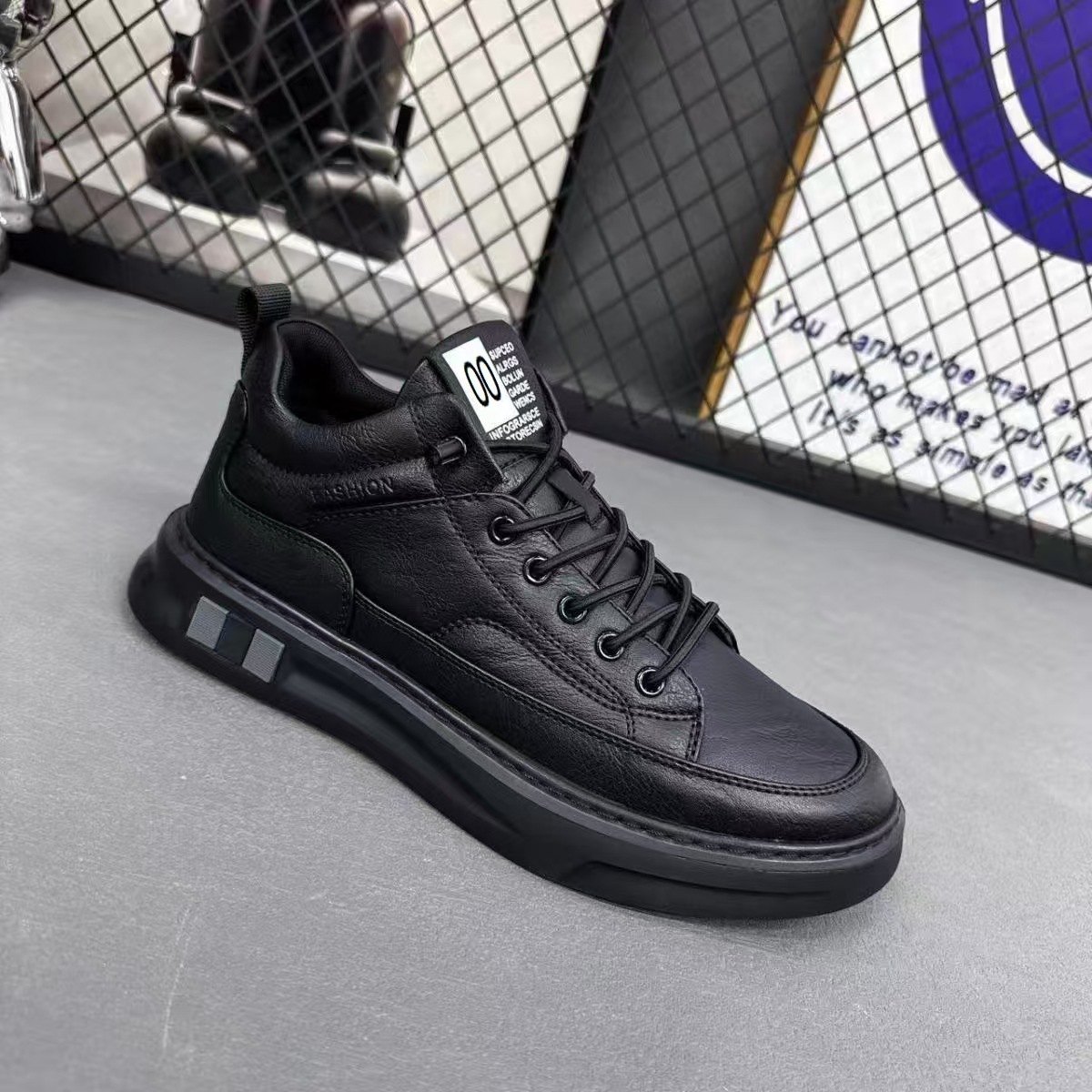 Rutschfeste Herren-Freizeitschuhe zum Schnüren, Mid-Top detail 8