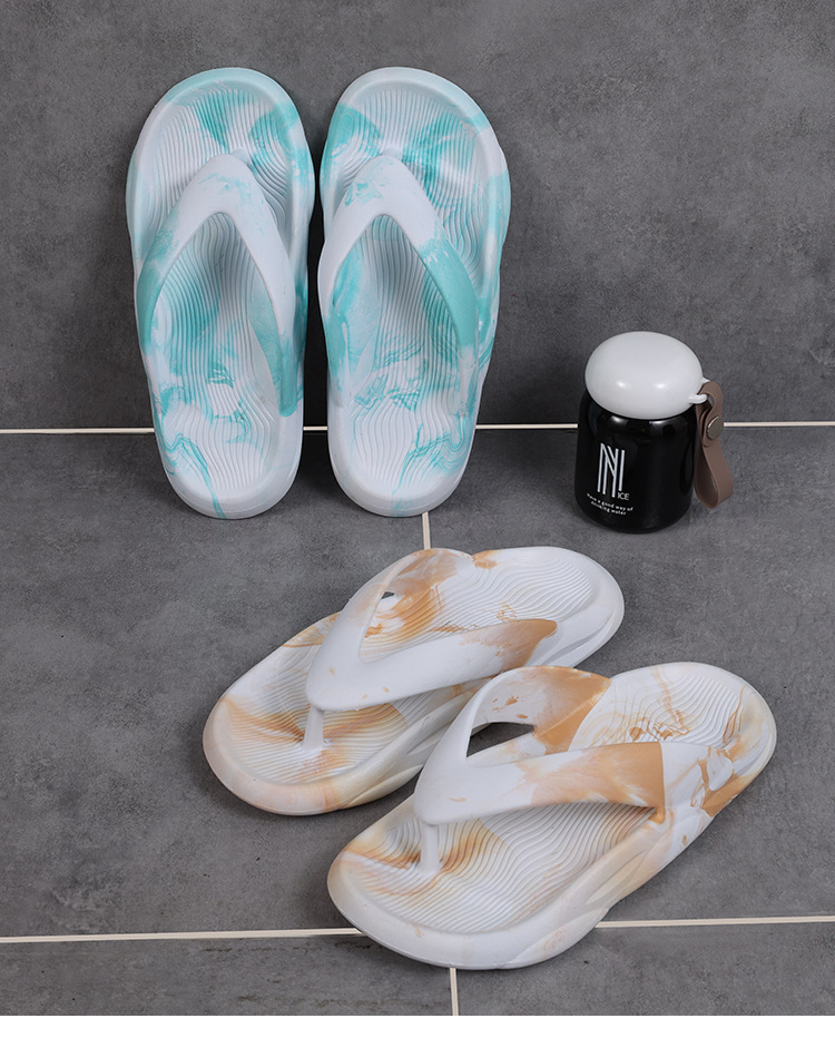 Unisex Cushioned Lightweight Platform Flip-Flops detail 3