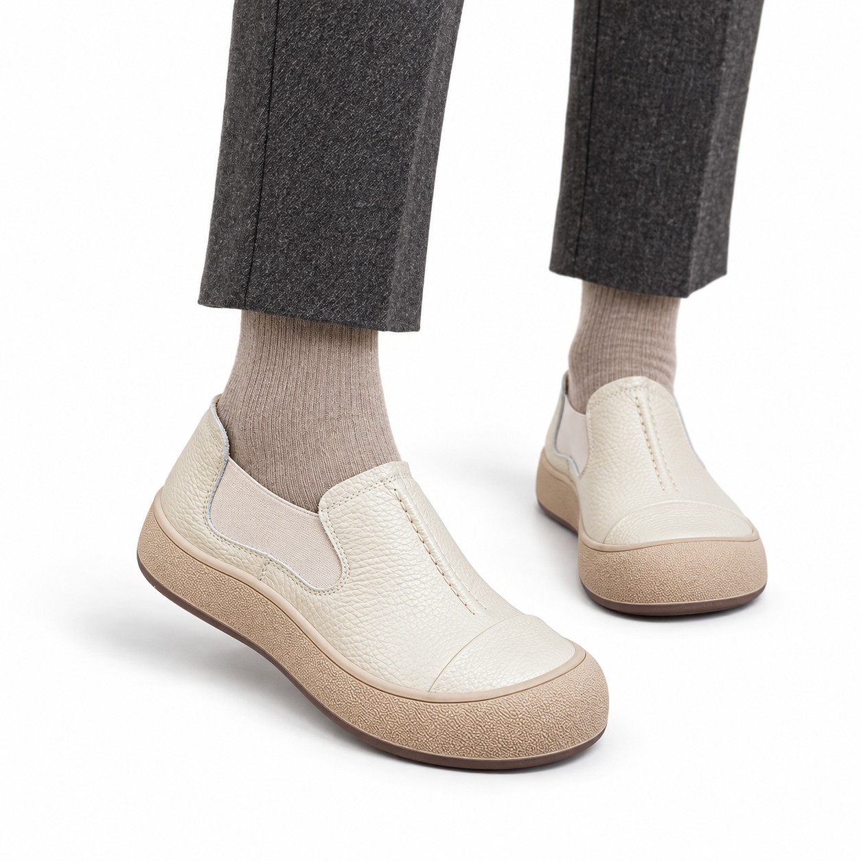 Women's Full-Grain Leather Wide Toe Box Slip-On Casual Shoes 1