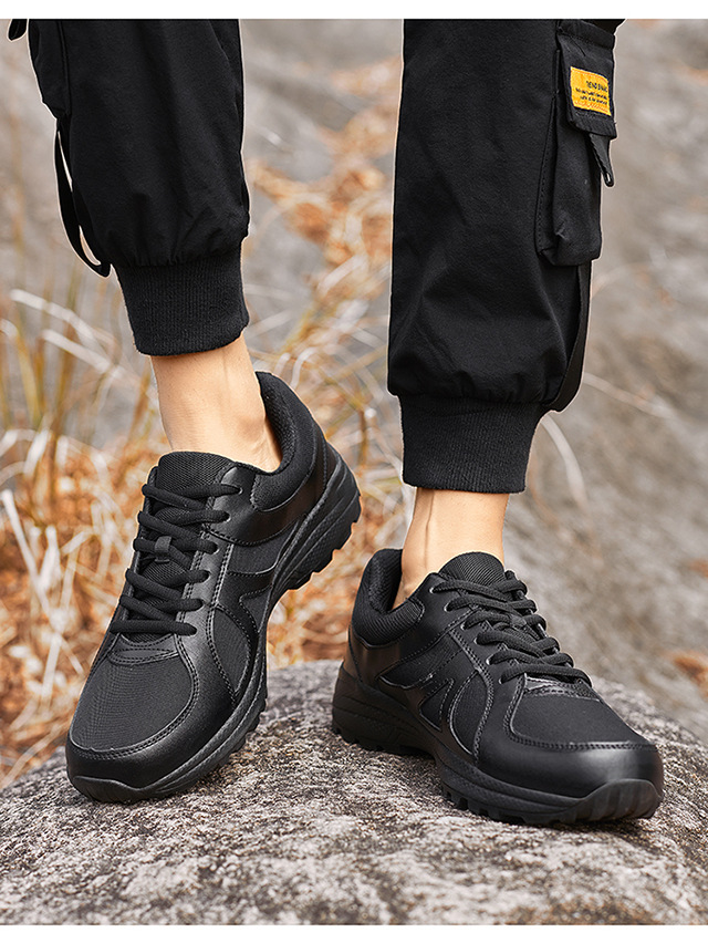 Atmungsaktive, rutschfeste Herren-Sportschuhe zum Schnüren detail 3
